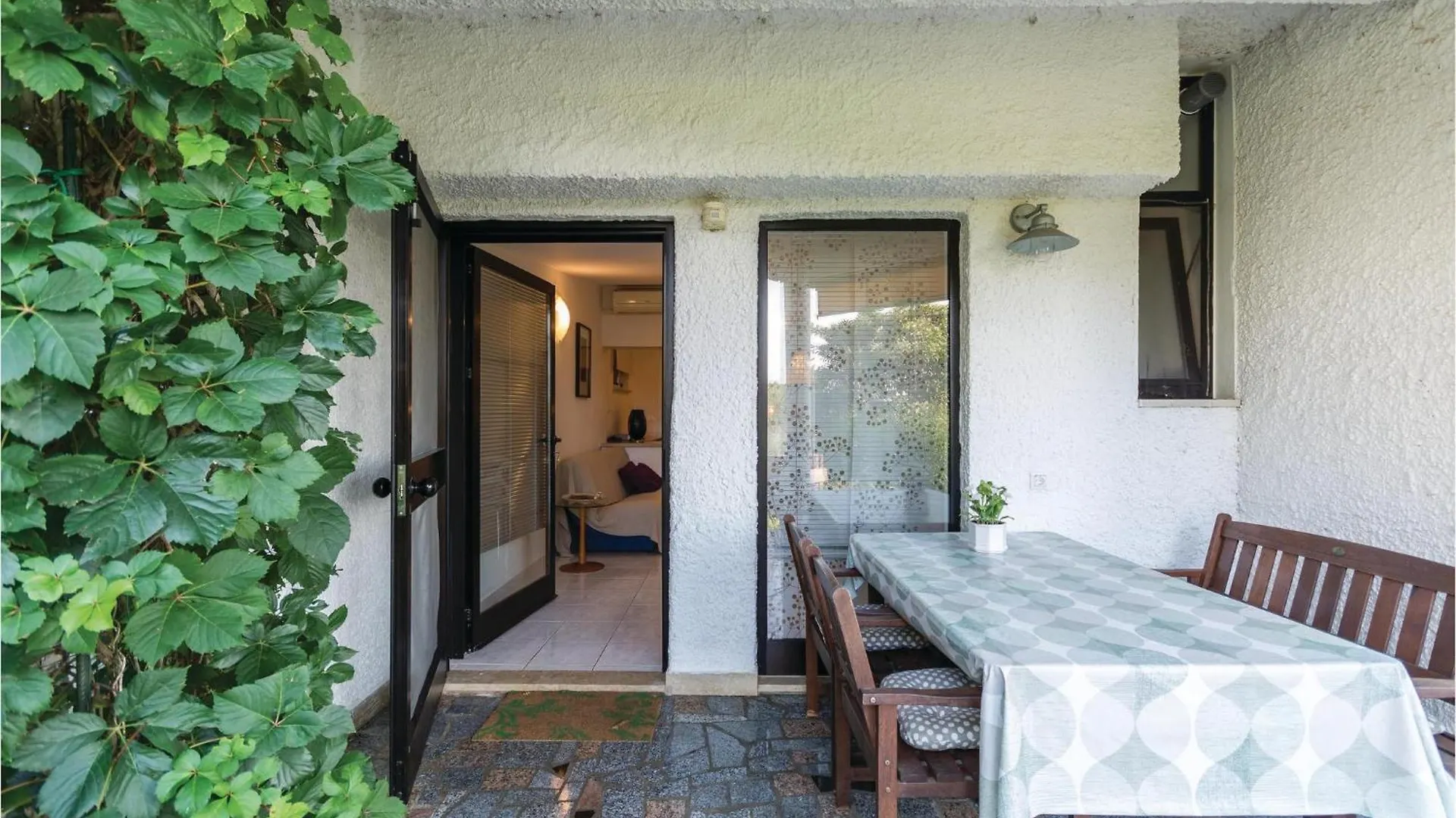 Cozy Apartment In Pula With Kitchen Croatia