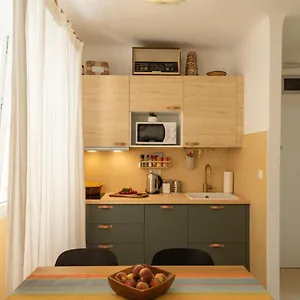 Apartment With Private Parking, Pula